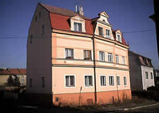 Na Průhoně 8 - fasáda a střecha